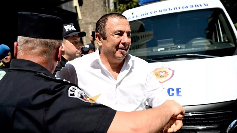 Ermənistanda Qaqik Sarukyanın həbs müddəti uzadıldı