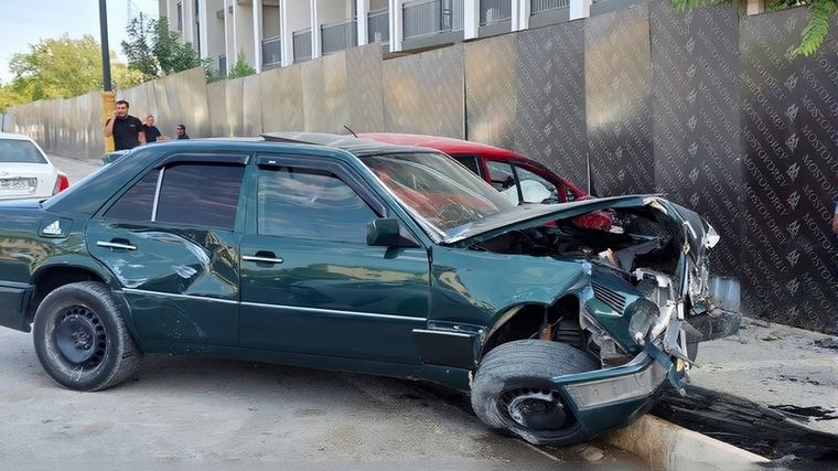 Naxçıvanda dörd avtomobilin iştirakı ilə zəncirvari qəza olub
