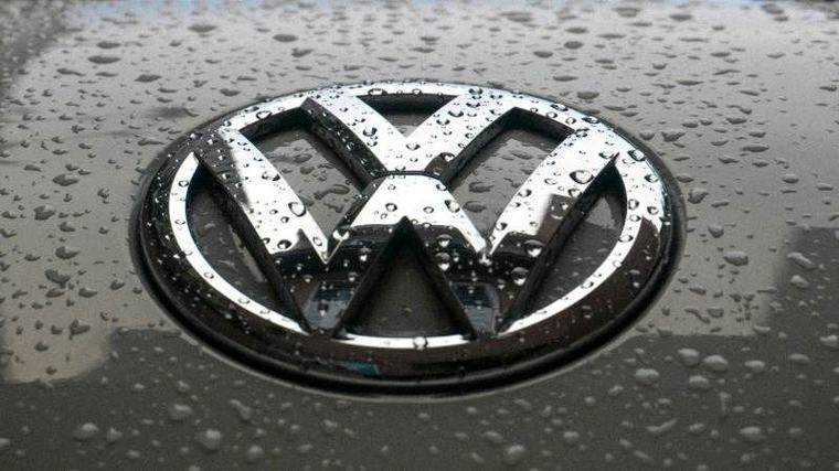 Israeli investor, German state to take over VW plant