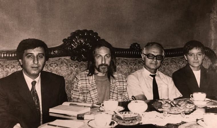 Bir şəklin tarixçəsi: Vəhdət Sultanzadə Barış Mançonun vizasını bir günə necə verdi?