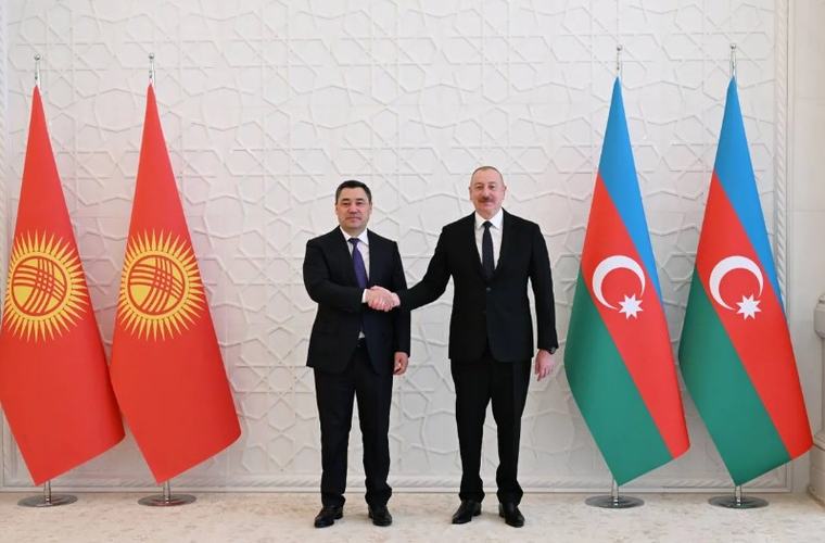 Prezident Sadır Japarovu təbrik etdi