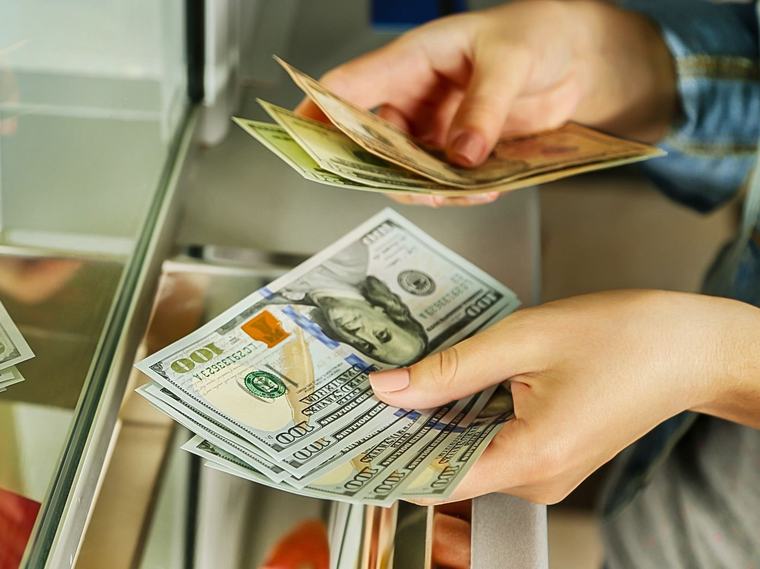Azerbaijan Central Bank's foreign exchange reserves reach record $15.3 billion