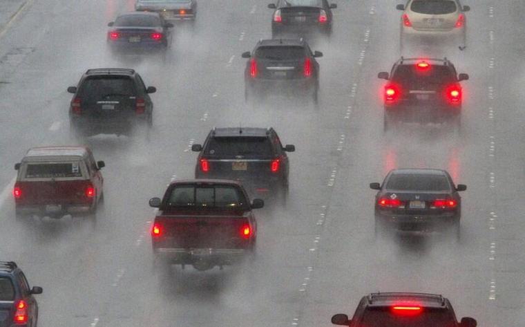Yollarda su yığılması halları heç də birbaşa yol infrastrukturu ilə bağlı olmur