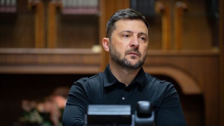 Zelenski onları vəzifəsindən azad etdi