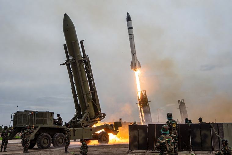 КСИР Ирана нанес удары по военным базам США в 4 странах