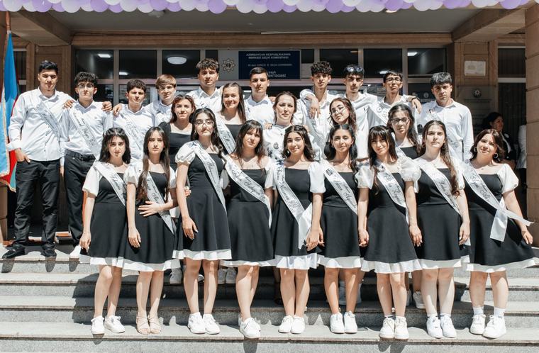 20 выпускников