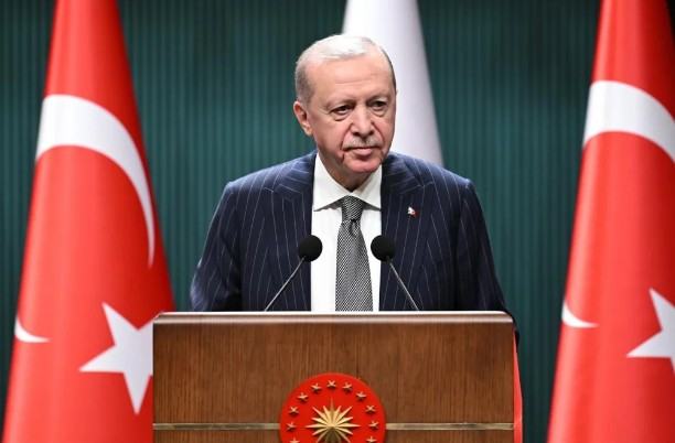 Ərdoğan: Hörmüzdəki düyün açılmadıqca neft qiymətləri hər kəsi çətinliyə salacaq