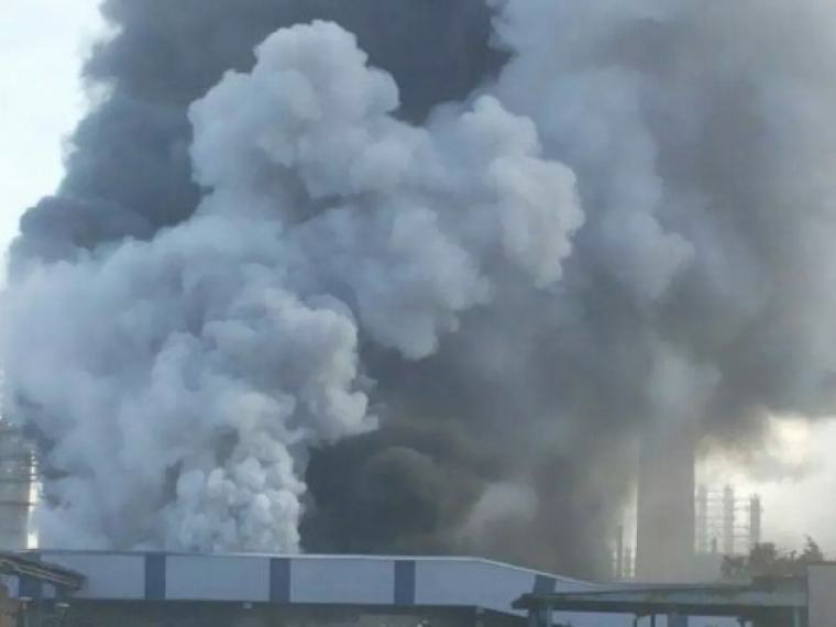 Под Борисполем горит крупный фармацевтический склад Видео МИР 03 Сентября 2026 12:32 57